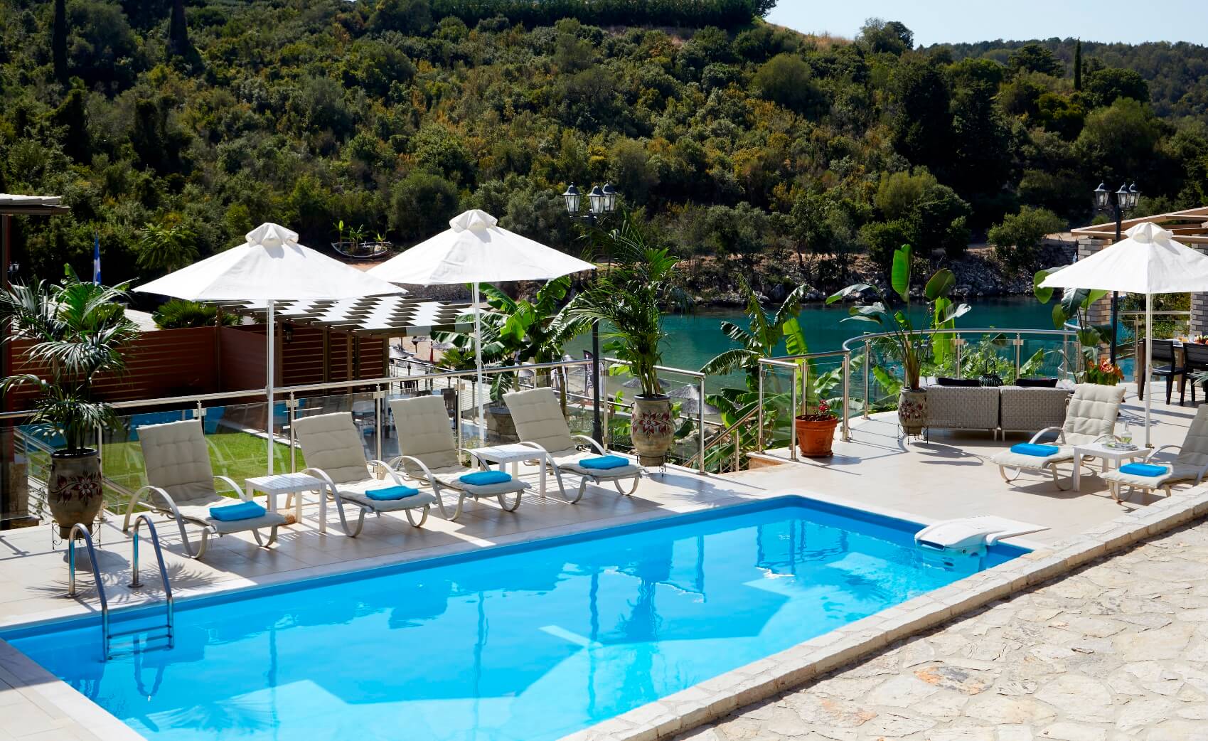 Karvouno-Villas-sivota-luxury-villas-private-kentriki-2